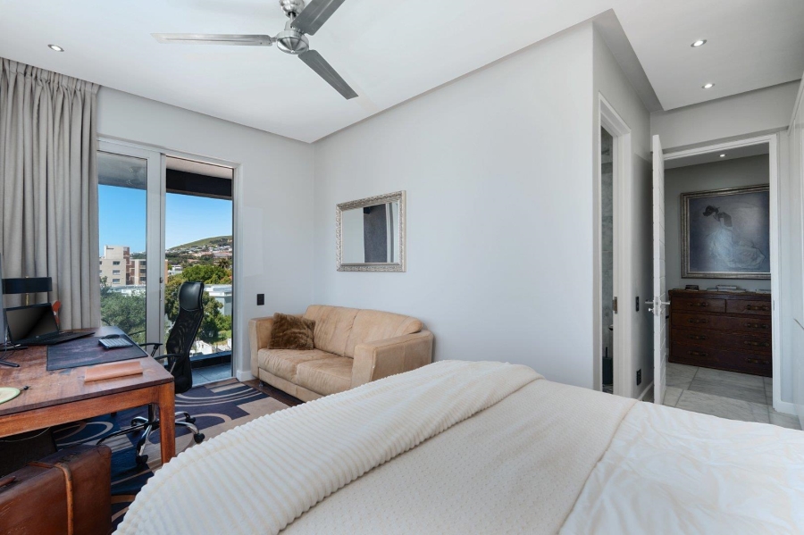 3 Bedroom Property for Sale in Oranjezicht Western Cape